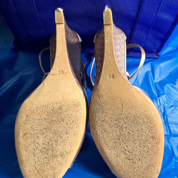 Blush rhinestone wedge sandal - Picture 3 of 4